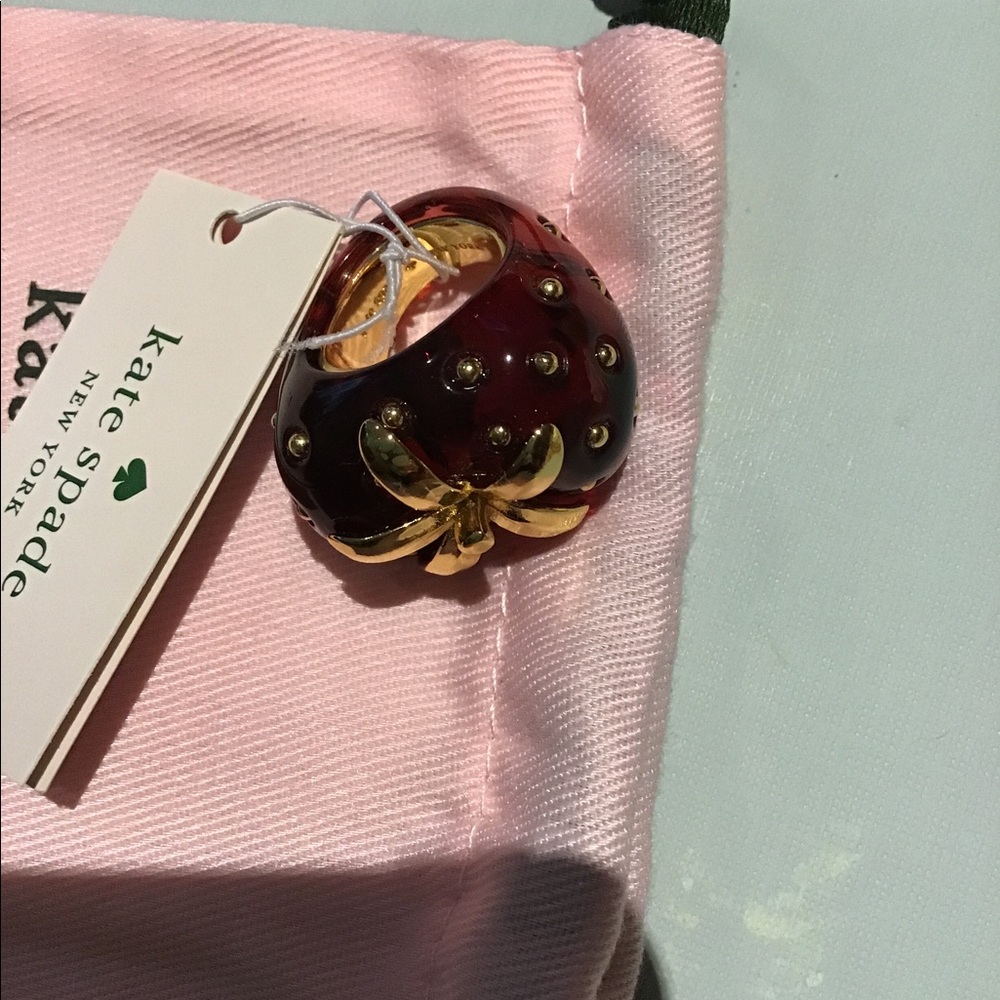 Kate Spade resin Strawberry statement ring New sz5